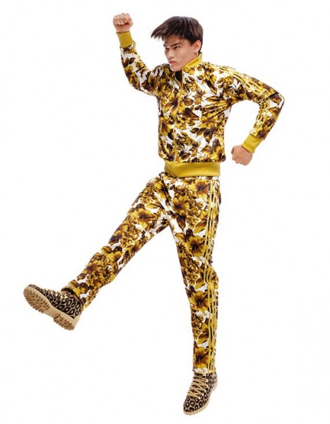 adidas chamarra flores