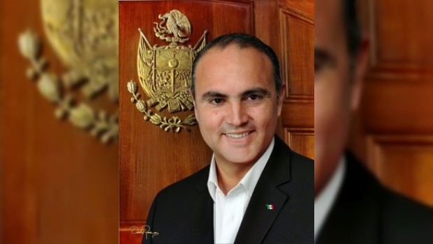 Millonario gasto por foto oficial del gobernador de Querétaro