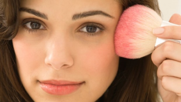 Componentes en productos de belleza que nunca te pondrías en la cara