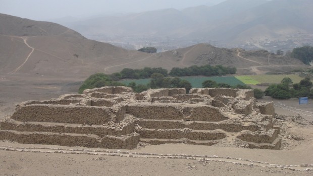 Destruyen pirámide de 4 mil años en Perú