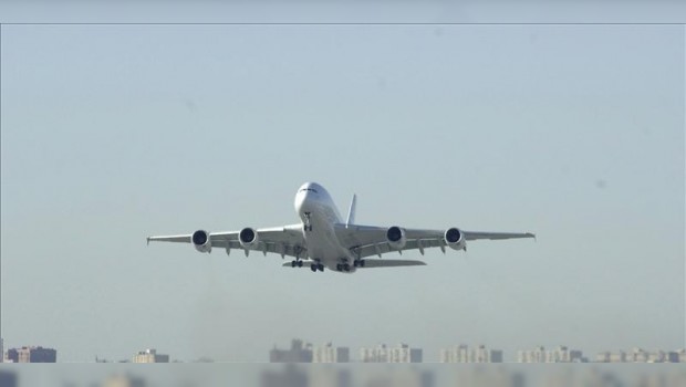 Aerolínea de Singapur crea sección prohibida para niños
