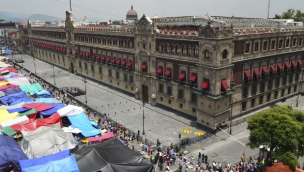 CNTE no se manifestará en el Estadio Azteca