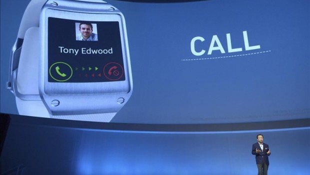 Android 4.3 hará compatible a Galaxy Gear con más dispositivos