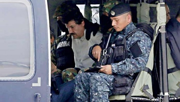 Juez federal quita 2 delitos a