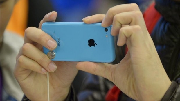 Rumor: Los iPhone 6 podrían seguir el diseño del 5C