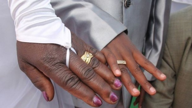 Luego de un año renuevan votos niño de 9 años y mujer de 61 años en Sudáfrica