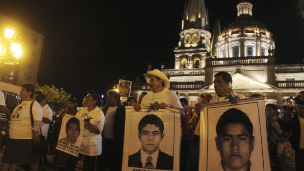 Ayotzinapa se está convirtiendo en un movimiento nacional por los desaparecidos: Normalista